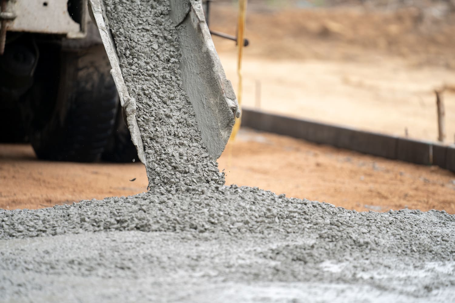 Our products replace Vinsol resin as air-entraining agents in concrete and as asphalt emulsifiers for road paving, roofing, and waterproofing.